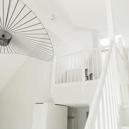 All In One Loft With Balcony And Free Parking Lidingö Exteriör bild