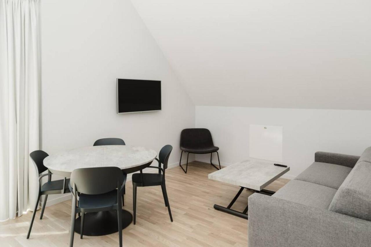 All In One Loft With Balcony And Free Parking Lidingö Exteriör bild